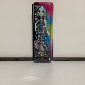 Monster High® Frankie Stein™ G3 Budget Articulated Doll-New